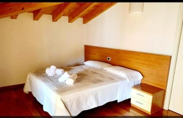 Apartments Tony In Bardolino Room photo
