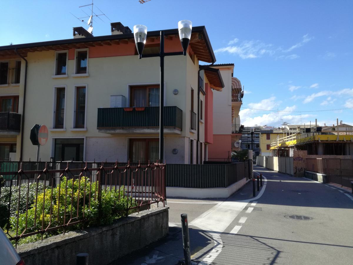 Apartments Tony In Bardolino Exterior photo